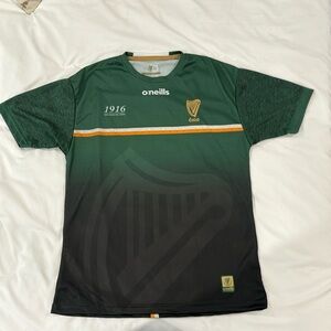 Men’s 1916 Ireland Top